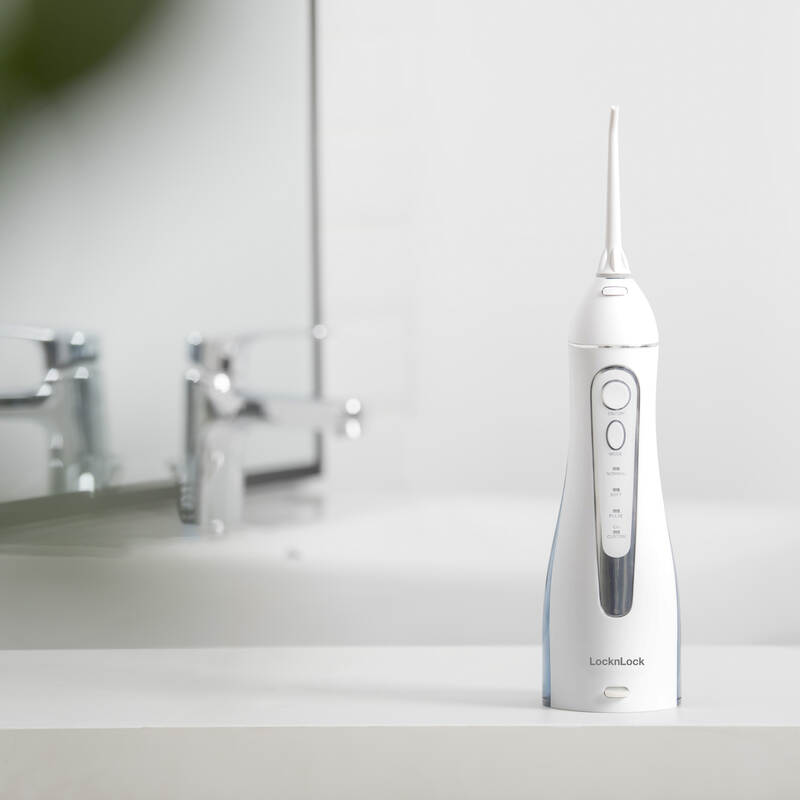 Máy Tăm Nước Không Dây LocknLock Cordless Oral Irrigator, 200ml - Màu Xanh Da Trời - ENR156BLU, , large image number null